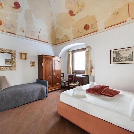 Colosseo 62 Apartment Rome Bagian luar foto